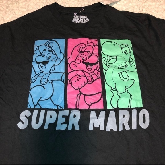 𝅺nwt Super Mario Luigi Yoshi Closeups Cotton Graphic Tee T Shirt Womens Size M - Picture 1 of 6